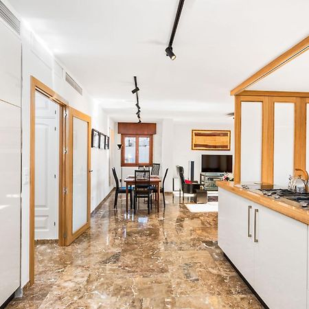 Mary Apartment In Malaga By Solaga Holiday Homes Eksteriør billede