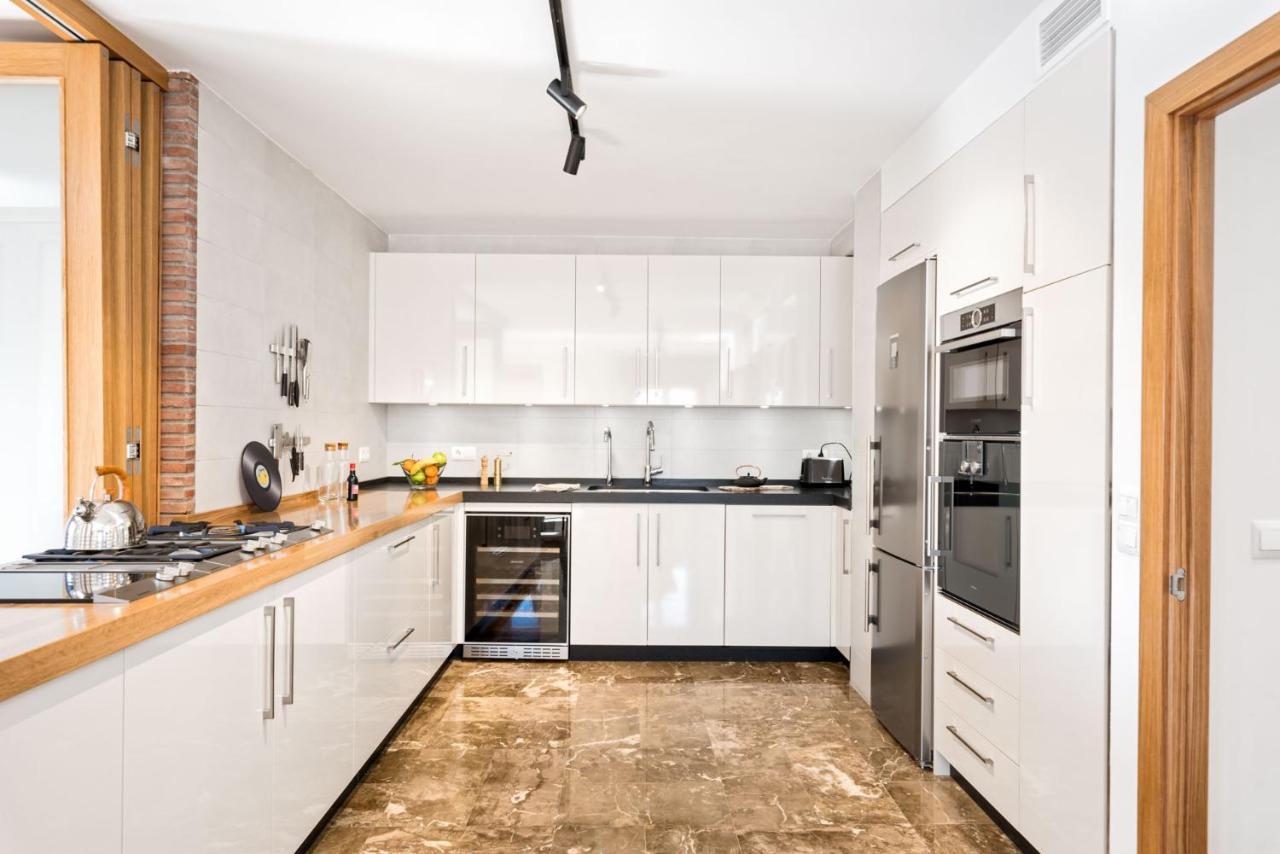 Mary Apartment In Malaga By Solaga Holiday Homes Eksteriør billede