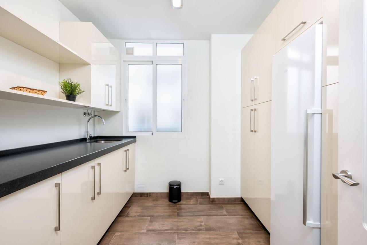 Mary Apartment In Malaga By Solaga Holiday Homes Eksteriør billede